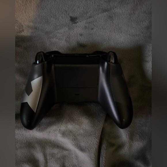 Xbox Wireless Controller Special Edition Covert Forces - Picture 2 of 4